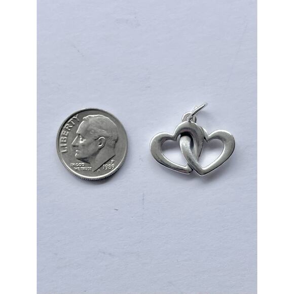 James Avery .925 Sterling Silver “Linked Hearts” Charm - Picture 3 of 6